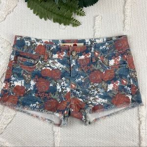 •1st Kiss• Floral Print Denim Shorts